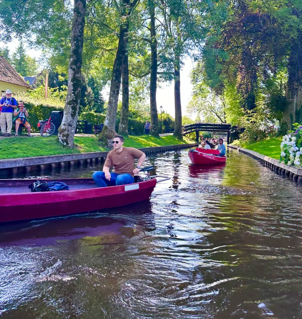 Ein Boot mieten in Giethoorn